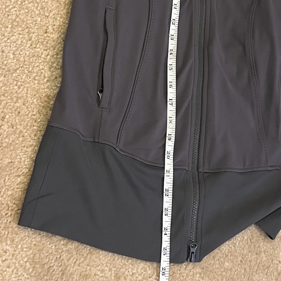 Lululemon Grey Jacket - Picture 8 of 9